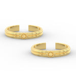 Load image into Gallery viewer, Enchanting Floral Design Gold Toe Ring
